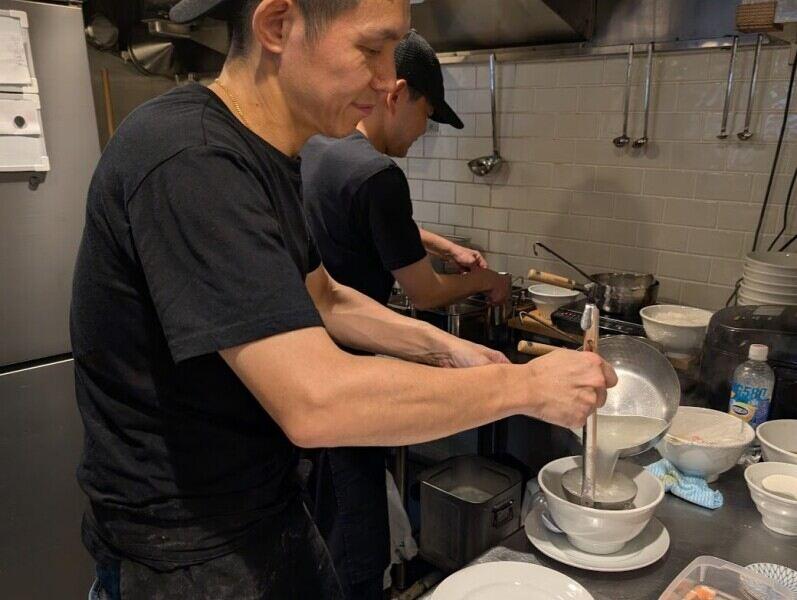 らぁ麺 はつ穂の仕事画像2