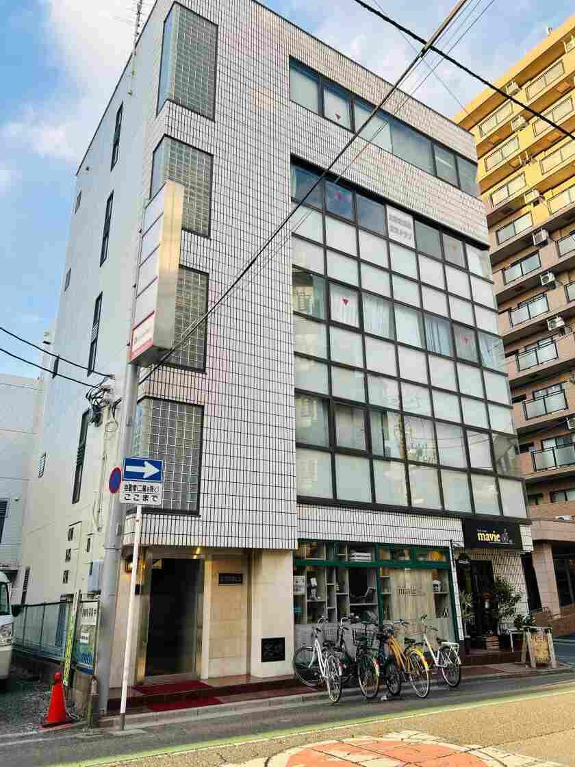 ME保険サービス株式会社の制服1