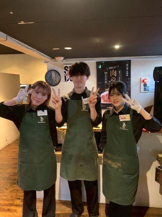 龍王館 合川店の制服5