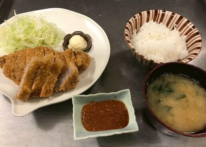 龍王館 二日市店の制服2
