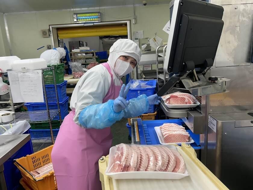 株式会社松商\お肉が半額以上の社割あり/の制服5