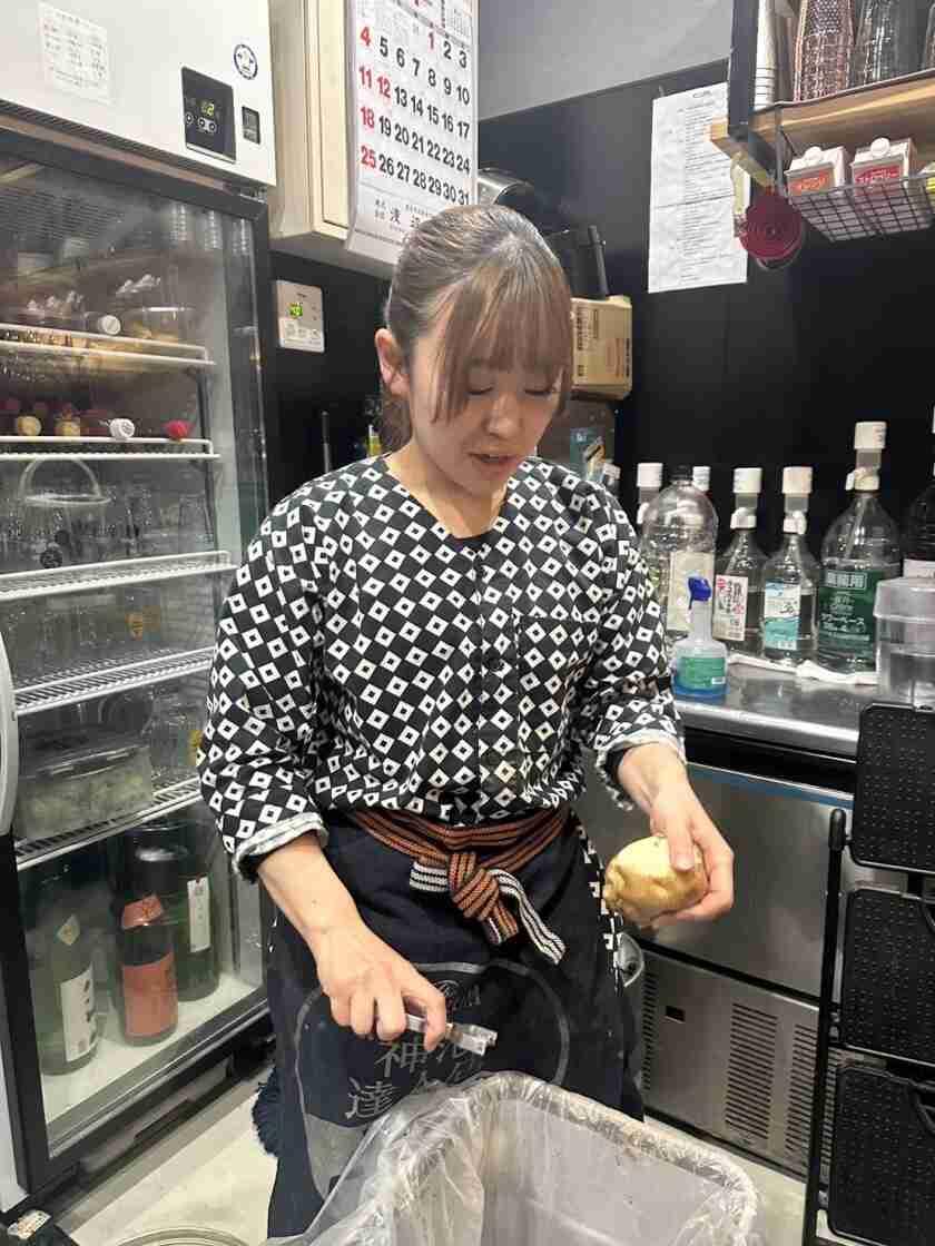 酒場はん魚どんの制服1