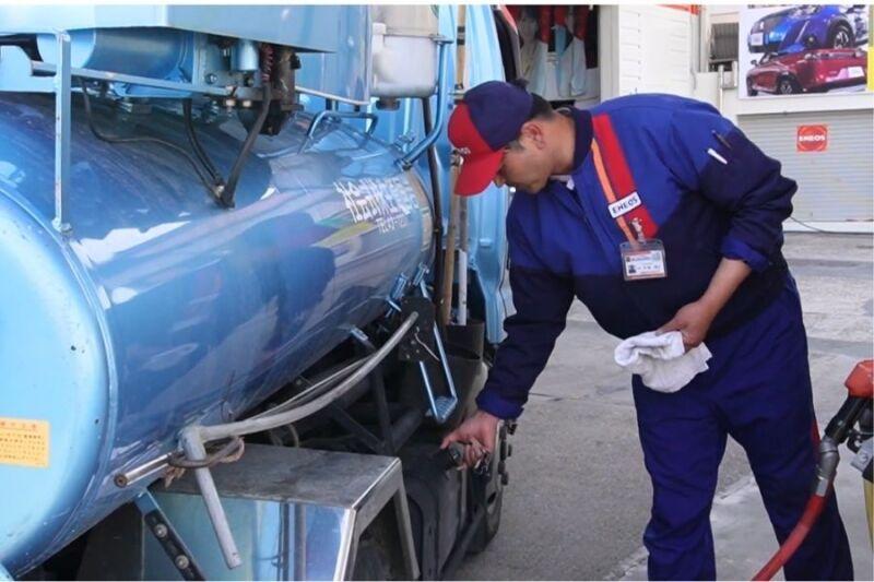 株式会社ウエムラエナジー|ガソリンスタンド門前SSの仕事画像3