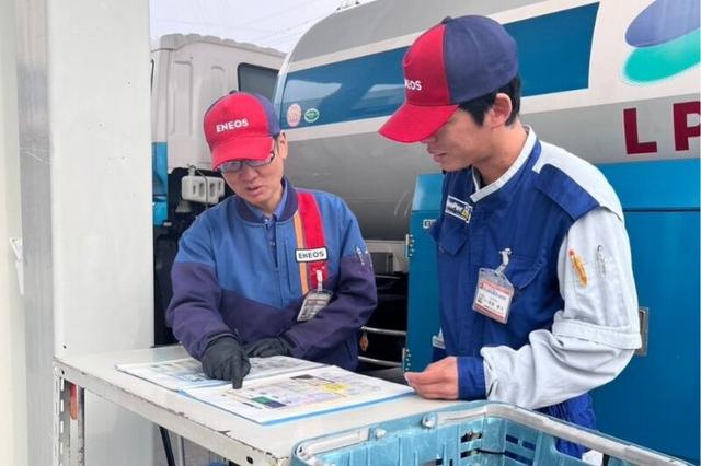 ★地域密着×安定基盤★未経験歓迎のガソスタSTAFF/資格取得可◎(サービス、岩国市)のイメージ画像