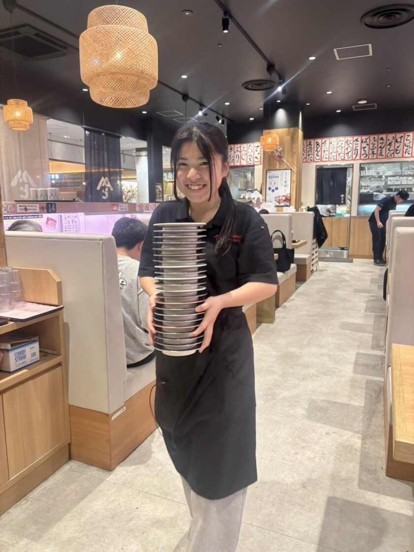 すし処 深廣 ららぽーと門真店の制服2