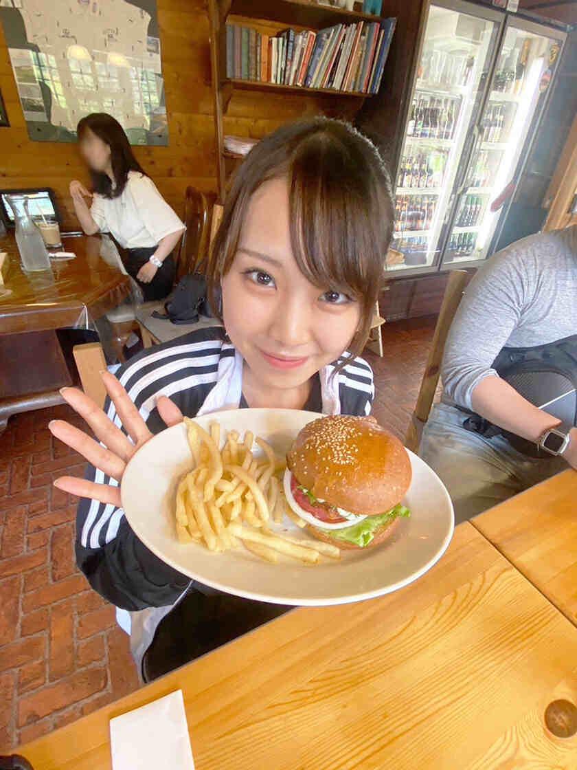 株式会社greedy(グリーディー)の制服1