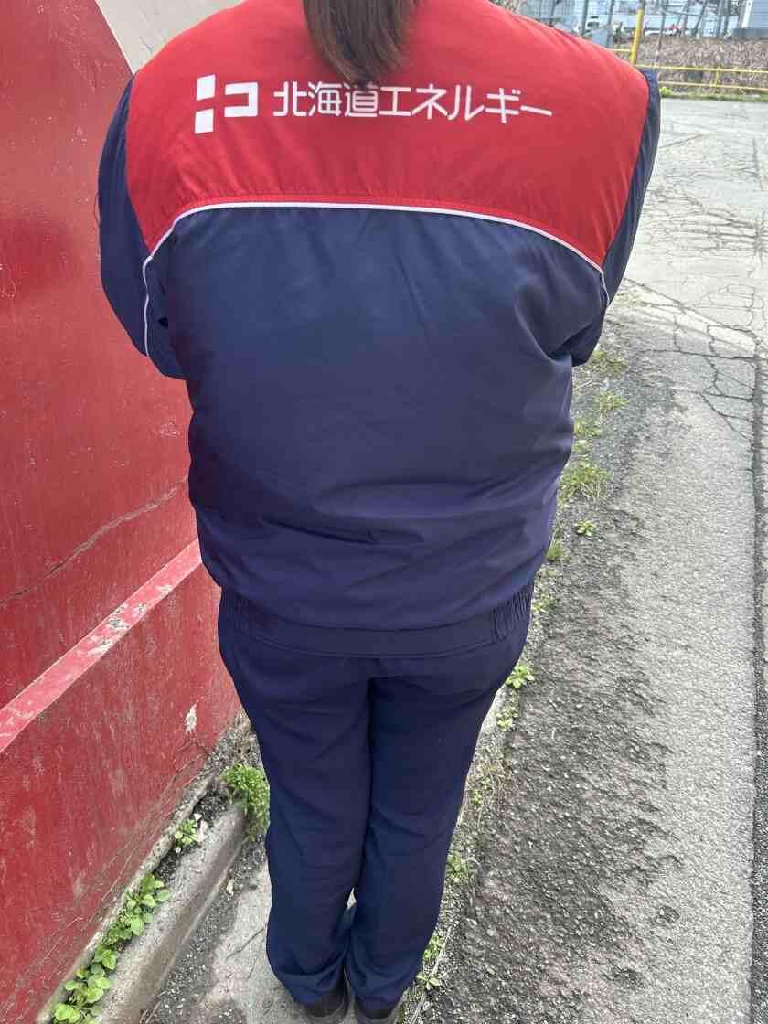 ENEOS 小樽駅前SSの制服2