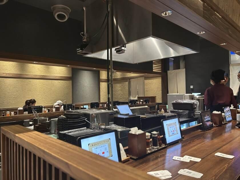 しんぱち食堂 市ヶ谷店の制服7