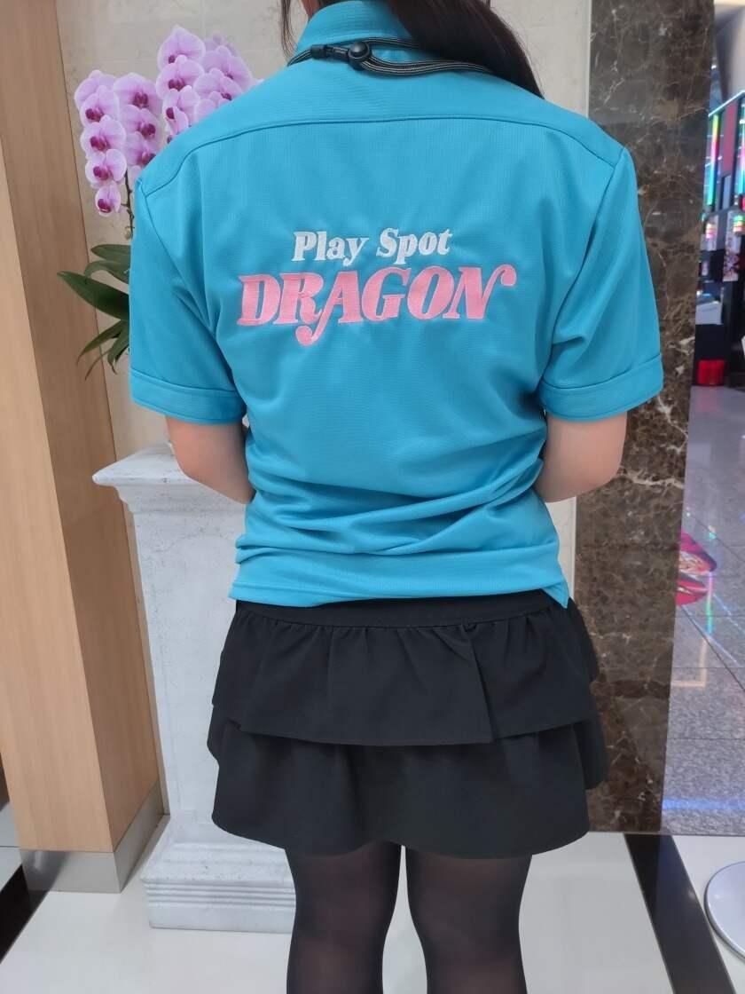 プレイスポットドラゴン川崎の制服3