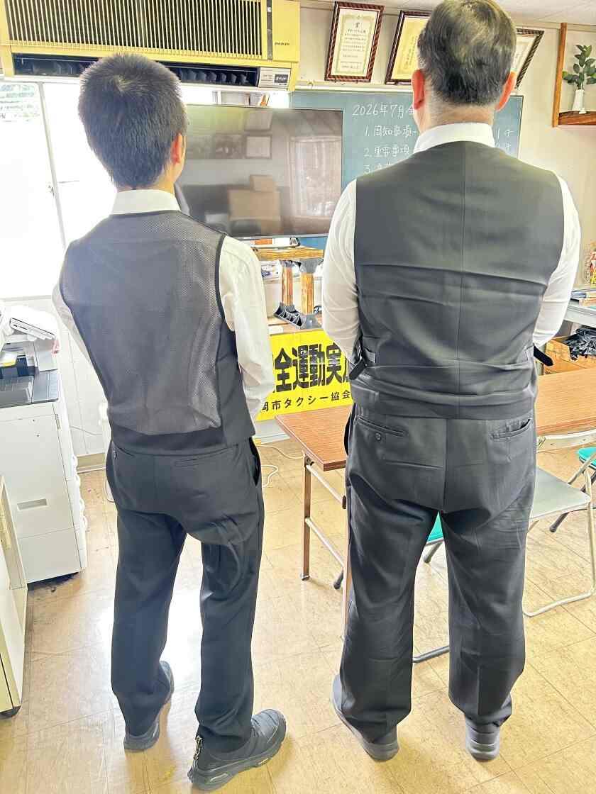 千日交通株式会社 / 頑張り次第で月収50万超えの制服7