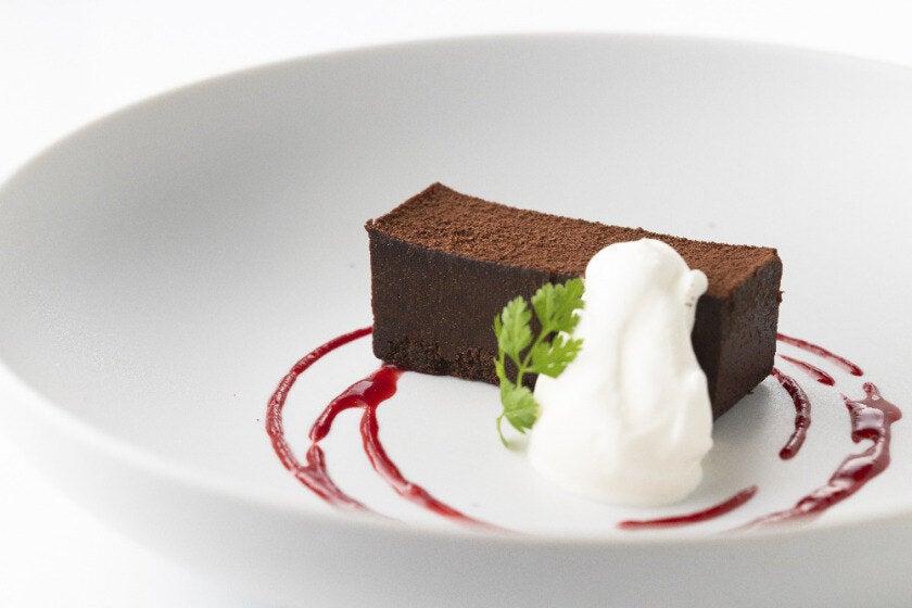 TOKYO NODE CAFEの制服5