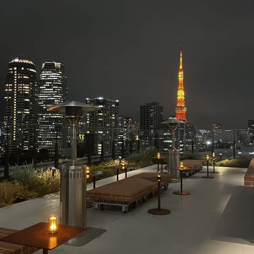 TOKYO NODE CAFEの制服2