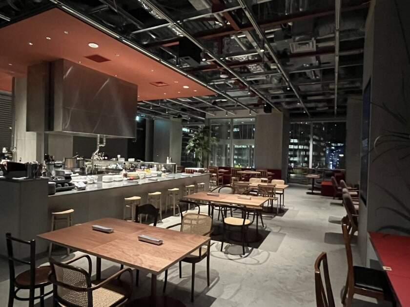 TOKYO NODE CAFEの制服1