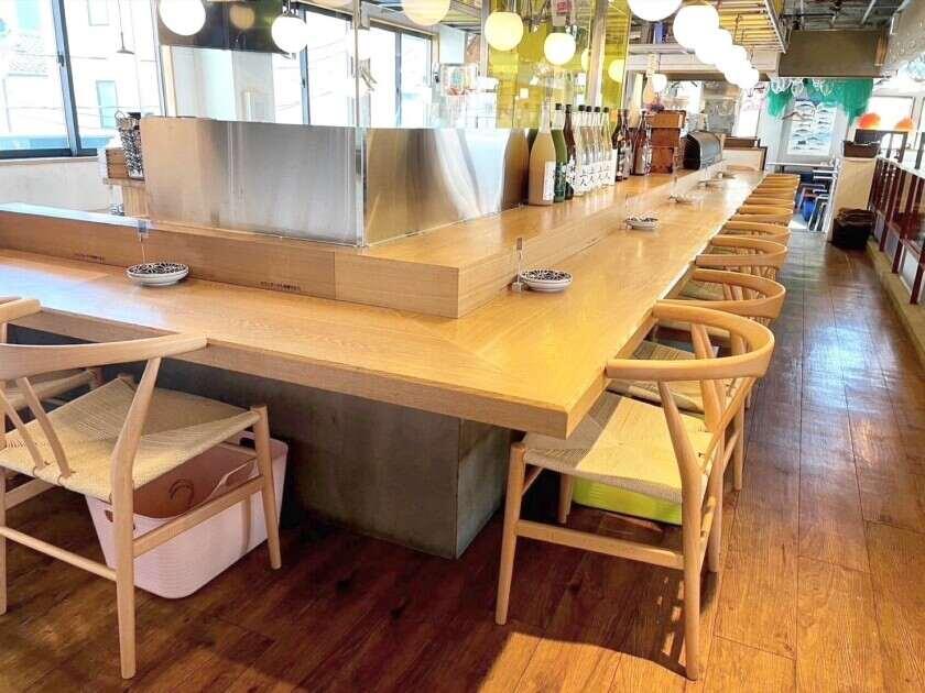 鮨あて巻 スシンジュク ほぼ新宿のれん街の制服3