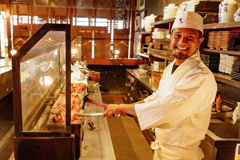 炭焼き権八 桜新町の制服1