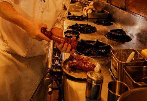 カフェ ラ・ボエム お台場の制服9