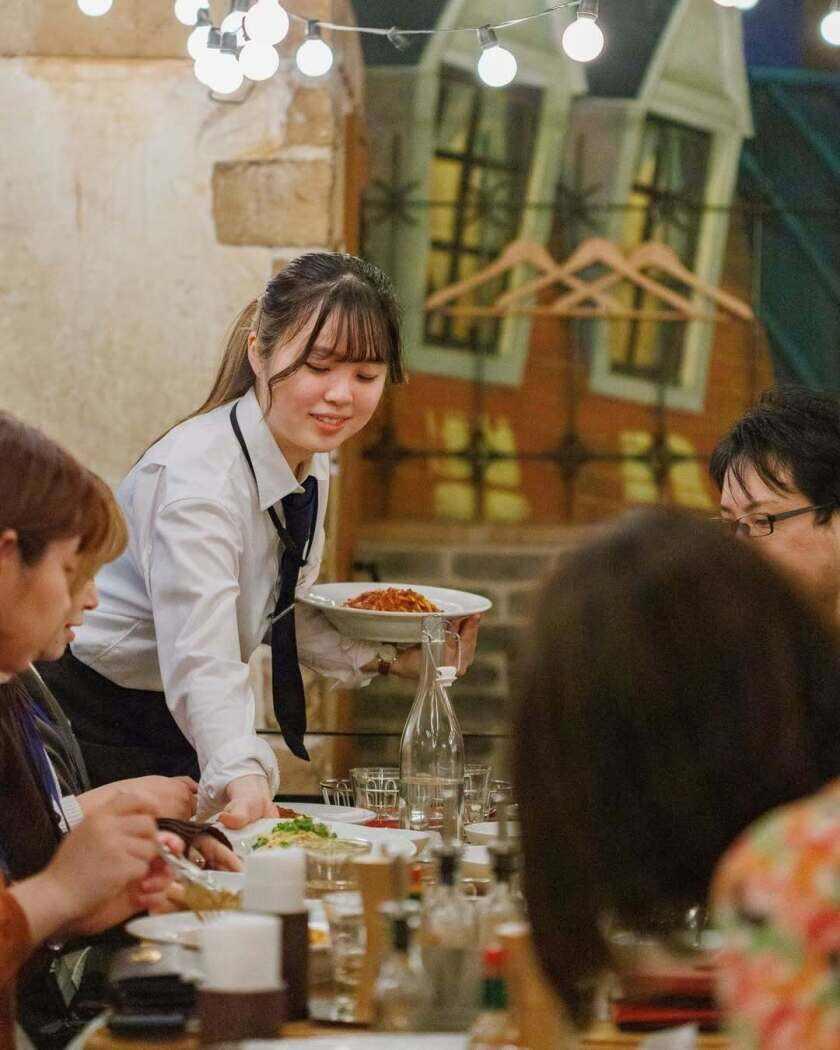 カフェ ラ・ボエム 銀座の制服5