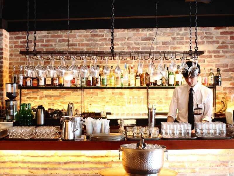 カフェ ラ・ボエム 桜新町の制服1