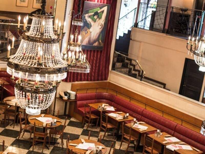 カフェ ラ・ボエム 白金の制服6