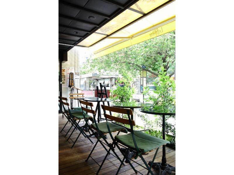 カフェ ラ・ボエム 桜新町の制服6