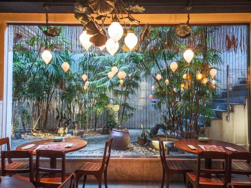 モンスーンカフェ 自由が丘の制服6