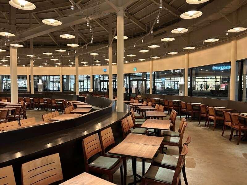 フードコロシアム 那須ガーデンアウトレットの制服1