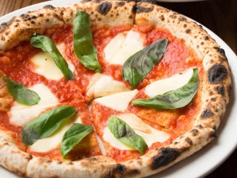 カフェ ラ・ボエム 桜新町の制服4