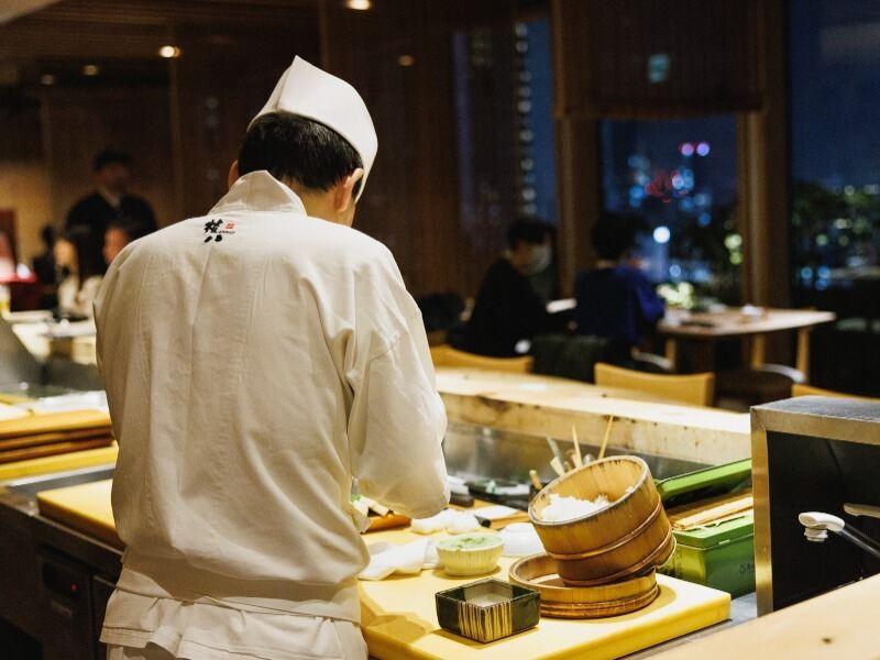 権八 渋谷の制服3