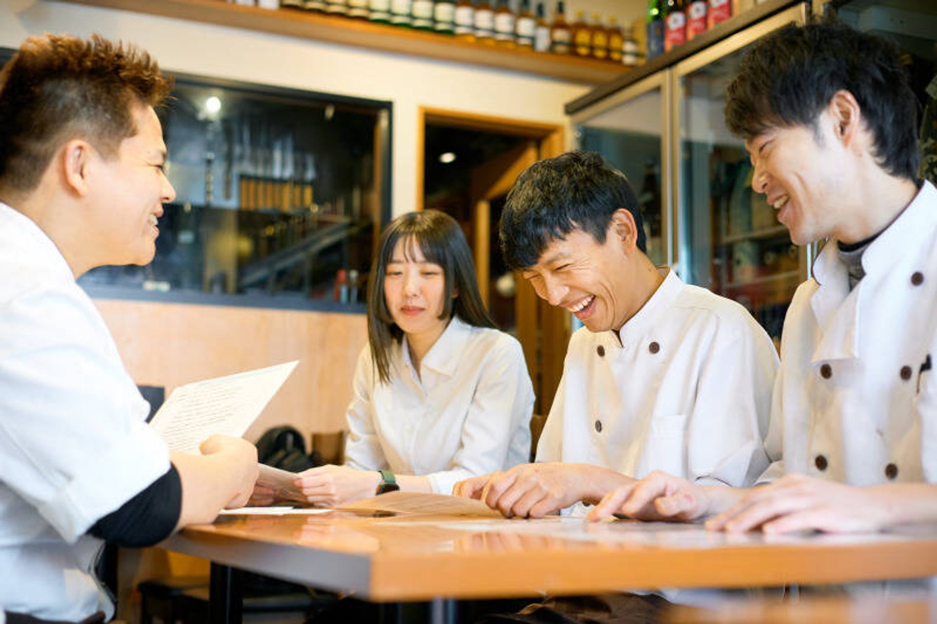 ホールスタッフ(配膳)のイメージ画像